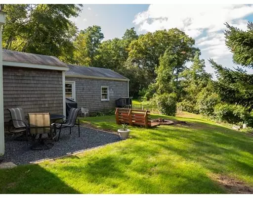 Taunton, MA 02718,5 Red Ln