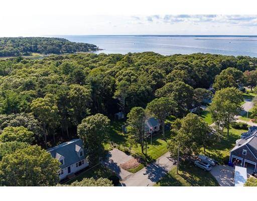 1 Beacon Point Rd, Bourne, MA 02559