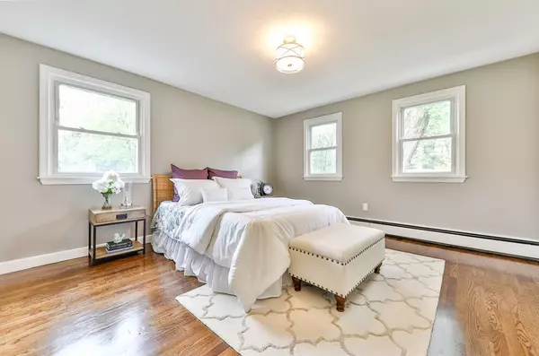 Framingham, MA 01701,21 Sun Valley Drive