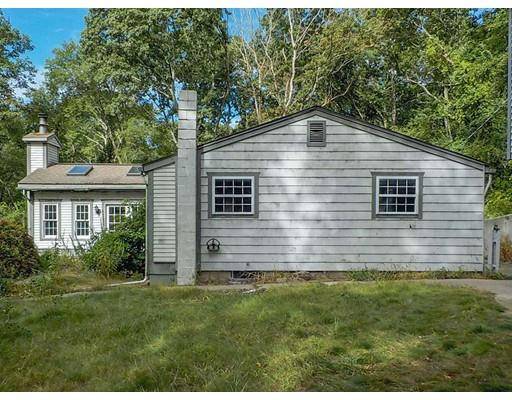 107 Spring Grove Rd, Glocester, RI 02814