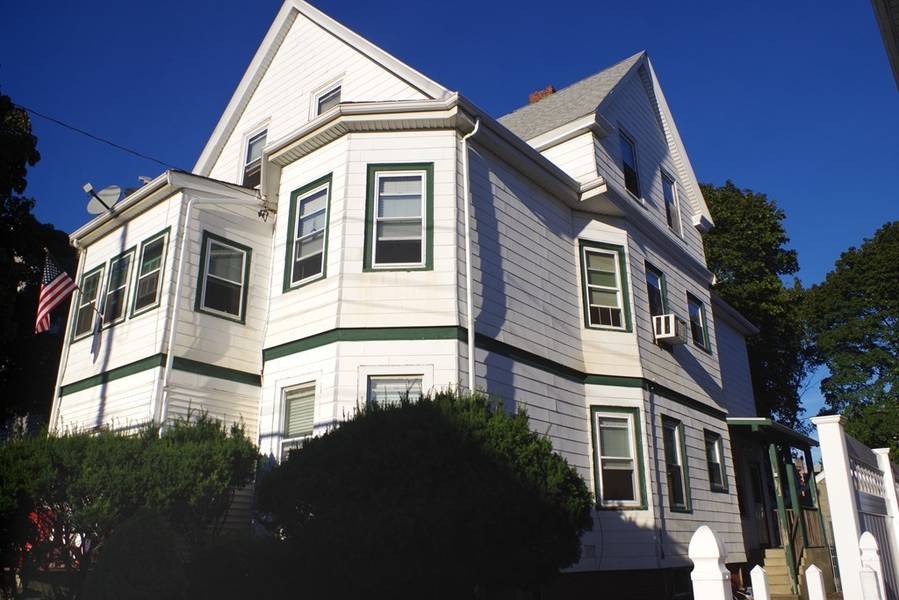 39 Bucknam St, Everett, MA 02149