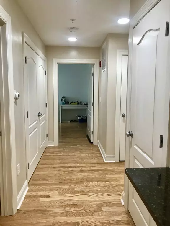 Braintree, MA 02184,501 Commerce Dr #2209