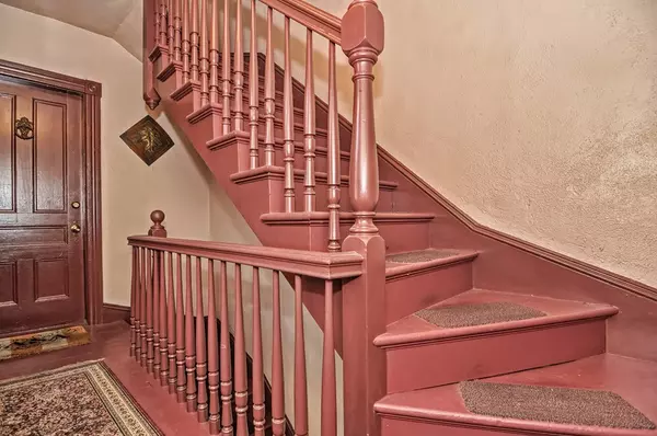 North Attleboro, MA 02760,42 Pleasant St #C