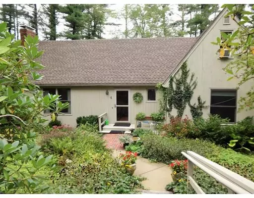 Duxbury, MA 02332,4 Bassett Brook Ln