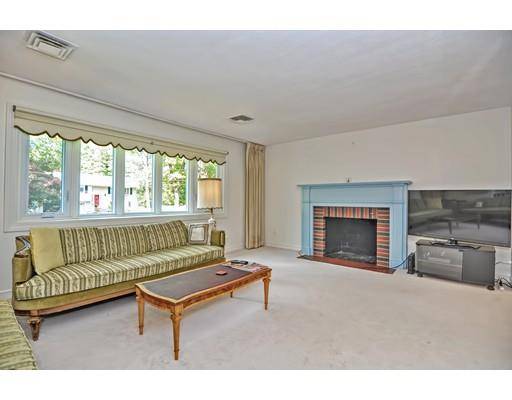 18 Emerson Rd., Medfield, MA 02052