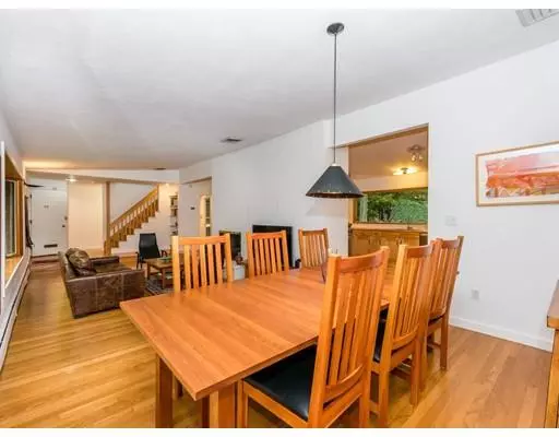 Brookline, MA 02467,40 Kensington Cir