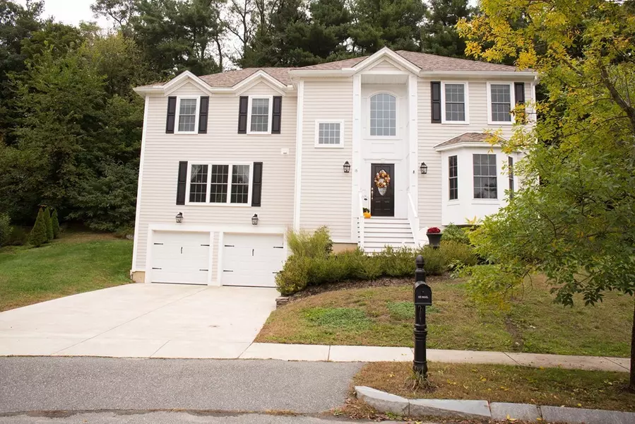 15 Fairway Dr, Amesbury, MA 01913