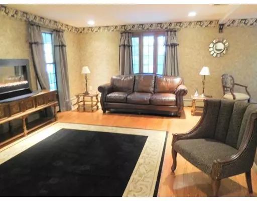 West Springfield, MA 01089,402 Ohio Ave