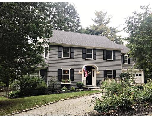 10 Benvenue St, Wellesley, MA 02482