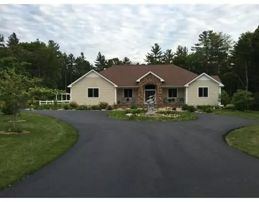 Acushnet, MA 02743,4 Archers Way