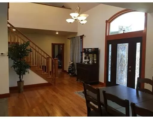 Acushnet, MA 02743,4 Archers Way