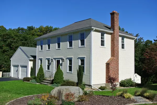 32 Indian Ridge Dr, Leominster, MA 01453