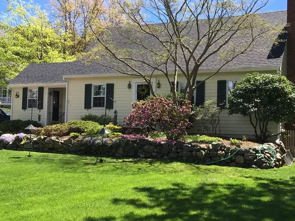 51 Bubier Rd, Marblehead, MA 01945