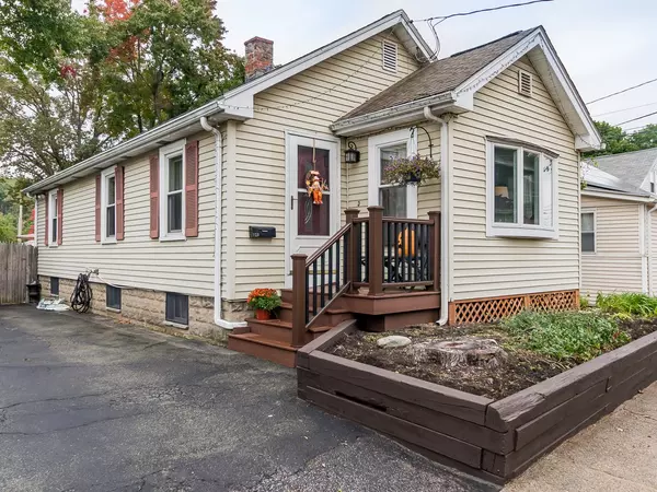 129 Lake Street, Waltham, MA 02451