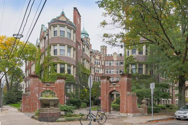 10 Dana Street #406, Cambridge, MA 02138