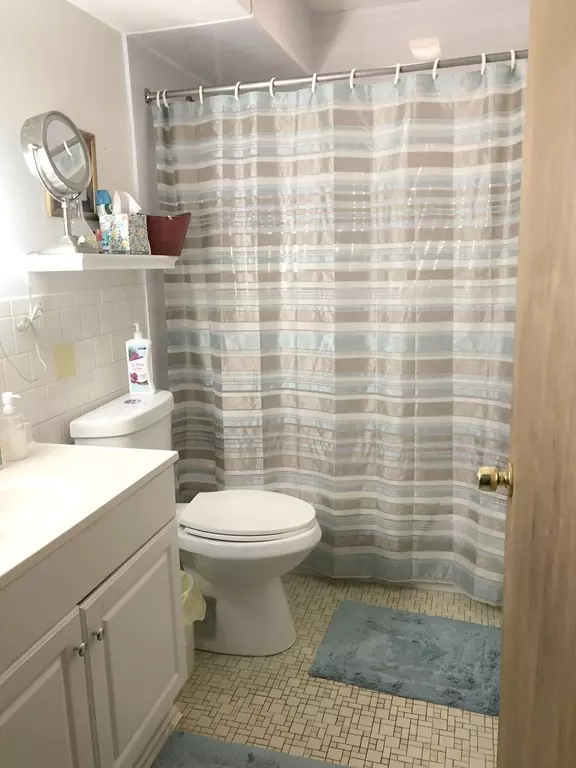 Norton, MA 02766,2 Pitt Clarke Rd