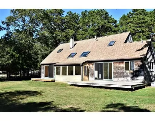 105 Stoney Hill Rd, West Tisbury, MA 02557