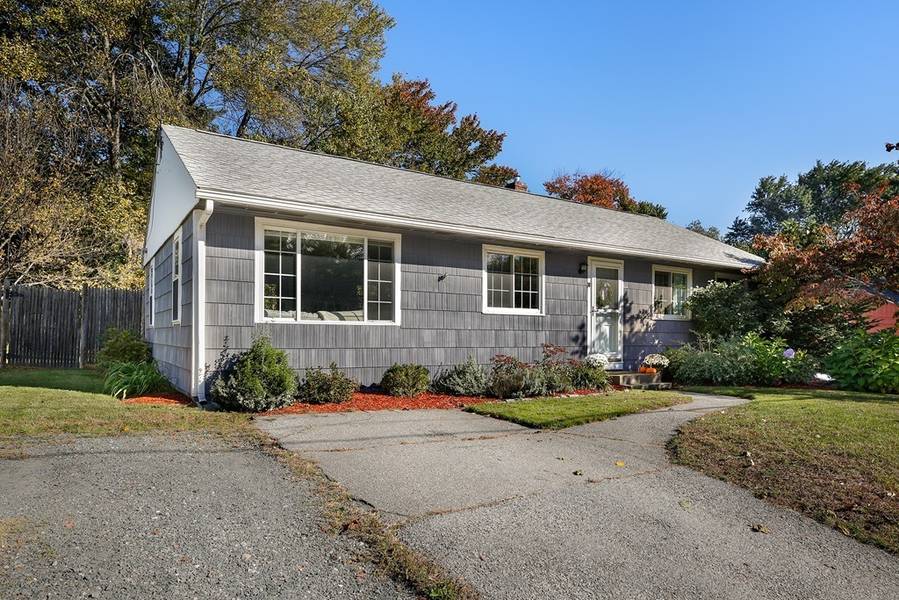 10 Robin Rd, Westborough, MA 01581