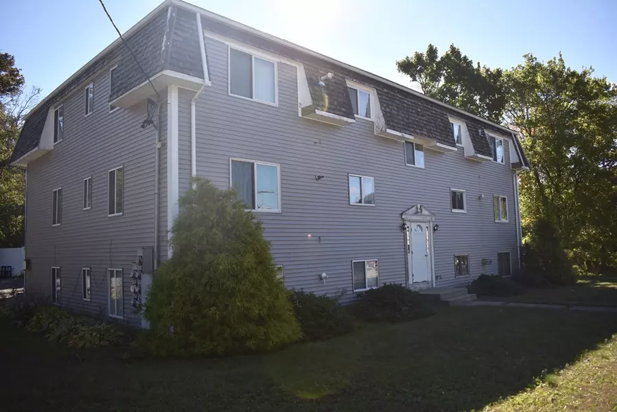 485 E Water St #4, Rockland, MA 02370