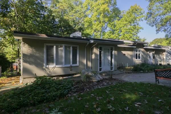 60 Bertwell Rd, Lexington, MA 02420