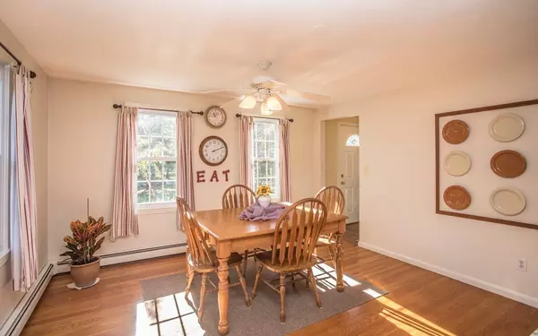 Lakeville, MA 02347,5 Flintlock Ln