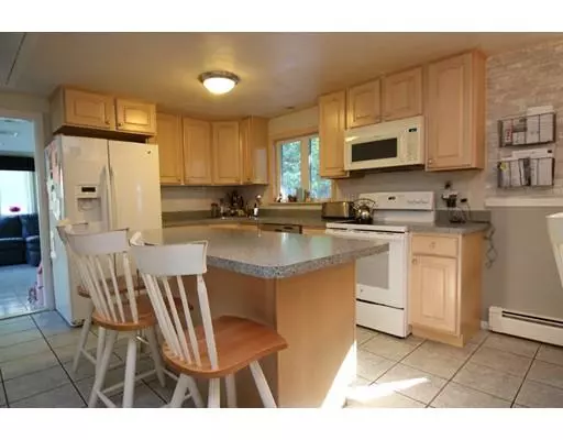 Peabody, MA 01960,9 Oran Circle