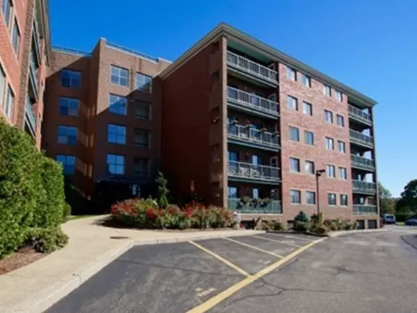 50 S Common St #110, Lynn, MA 01902