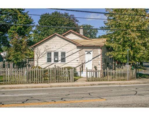 651 Post Rd, Warwick, RI 02888