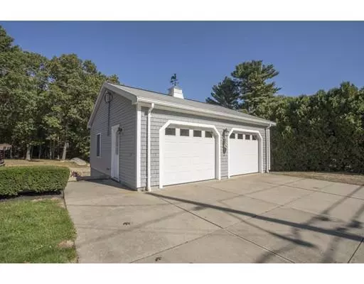 Taunton, MA 02780,19 Bassett St