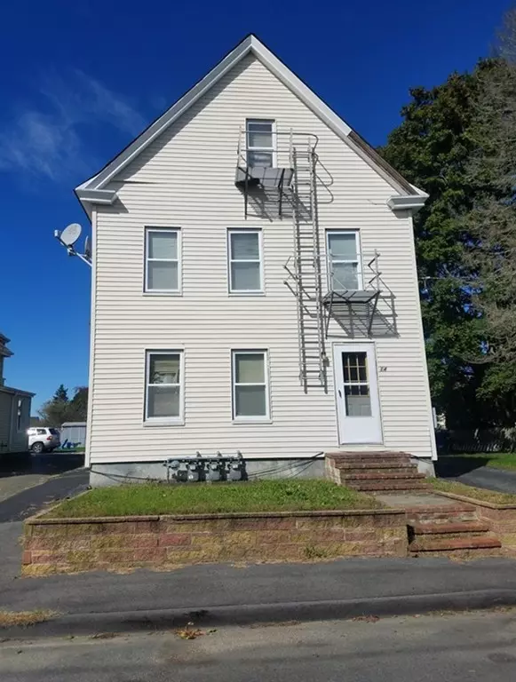 Taunton, MA 02780,14 Wilbur St