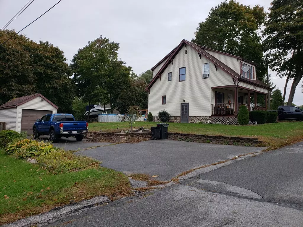 Swansea, MA 02777,45 Metacomet Ave
