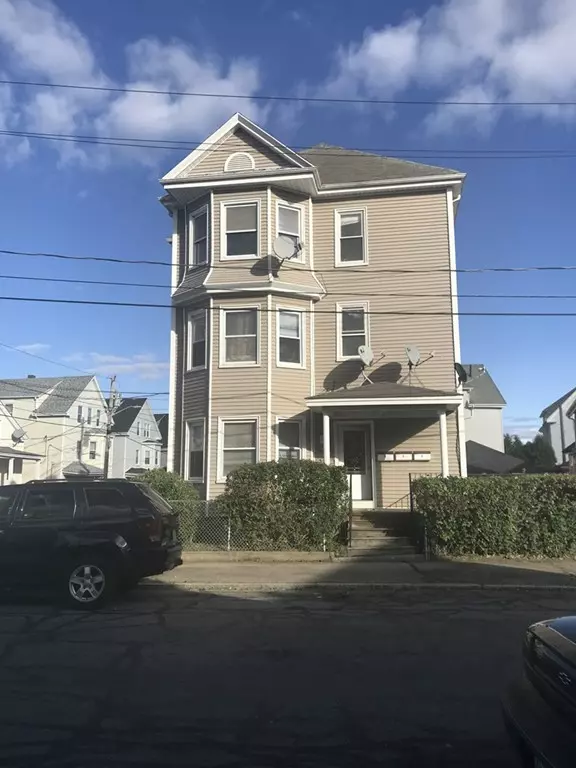 530 Bolton St, New Bedford, MA 02740