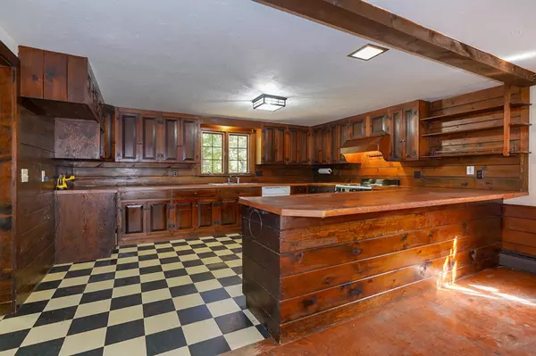 Westford, MA 01886,63 Graniteville Rd