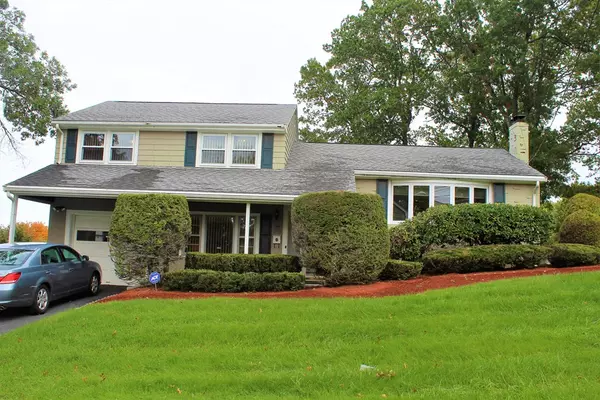 27 Crawford St, Randolph, MA 02368