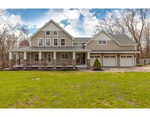 576 Lowell Street, Lynnfield, MA 01940