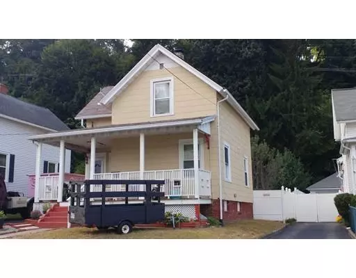 31 Temple St, Holyoke, MA 01040