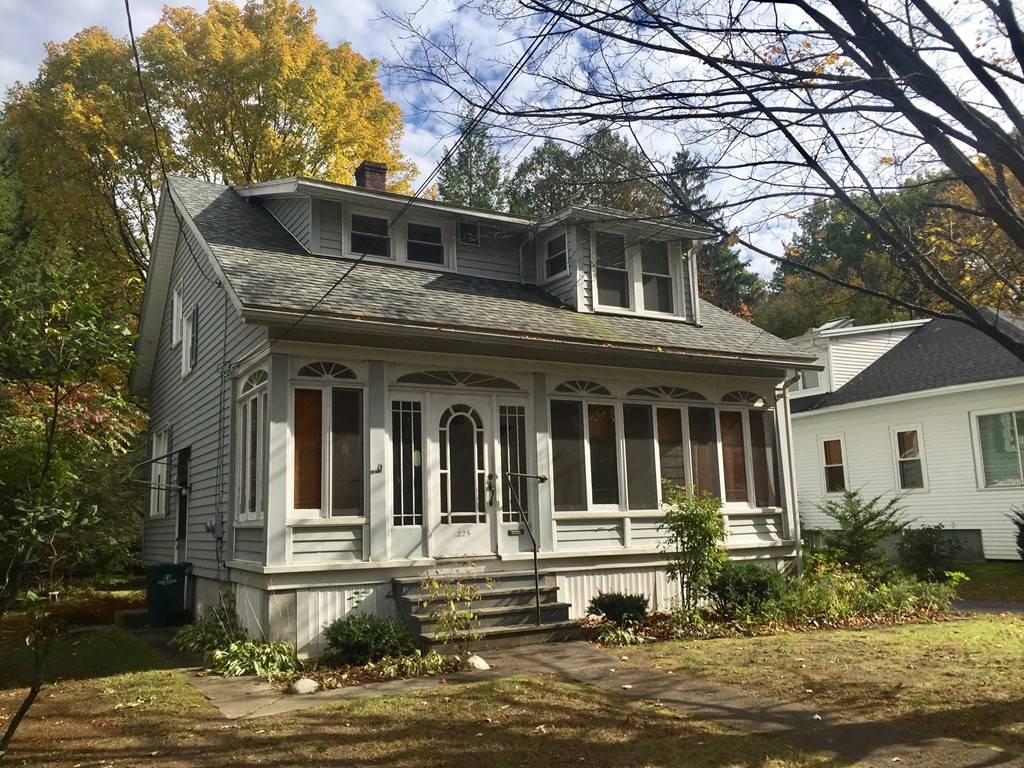 225 Chestnut St, Northampton, MA 01062