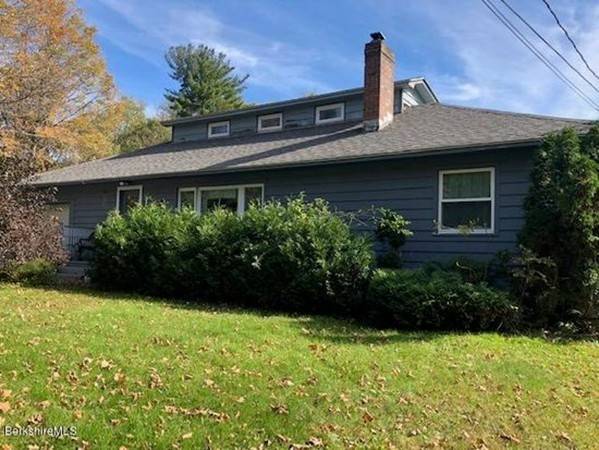 114 White Oaks Rd, Williamstown, MA 01267