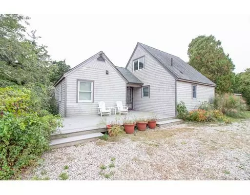 335 Governor Prence Rd, Eastham, MA 02642