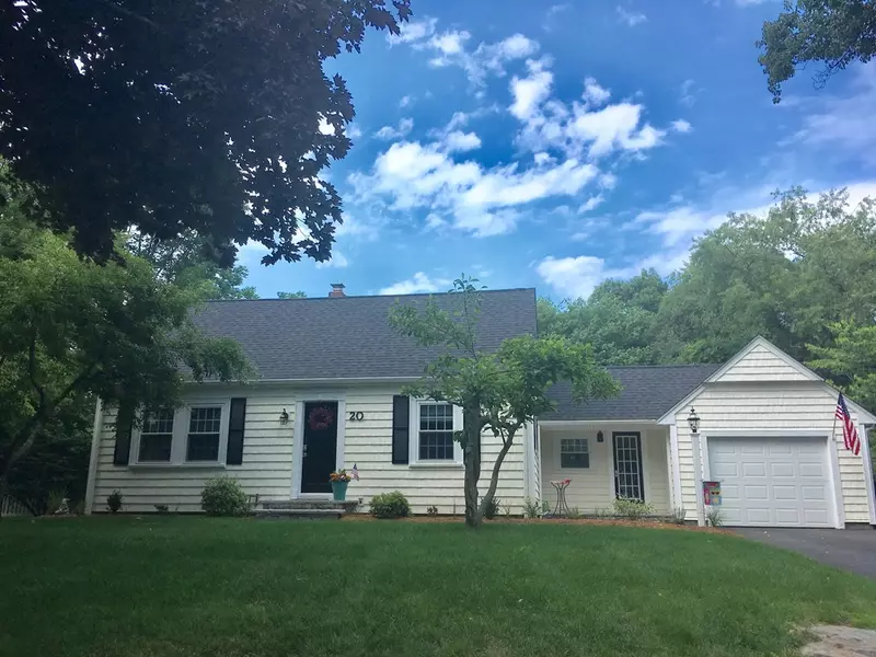 20 Meadowview Rd, Foxboro, MA 02035