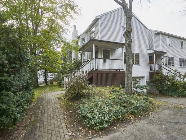 41 Murray Rd. #41, Newton, MA 02465