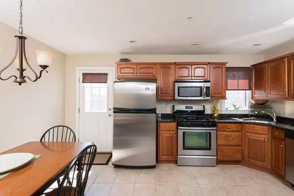 Weymouth, MA 02189,1529 Commercial St #4