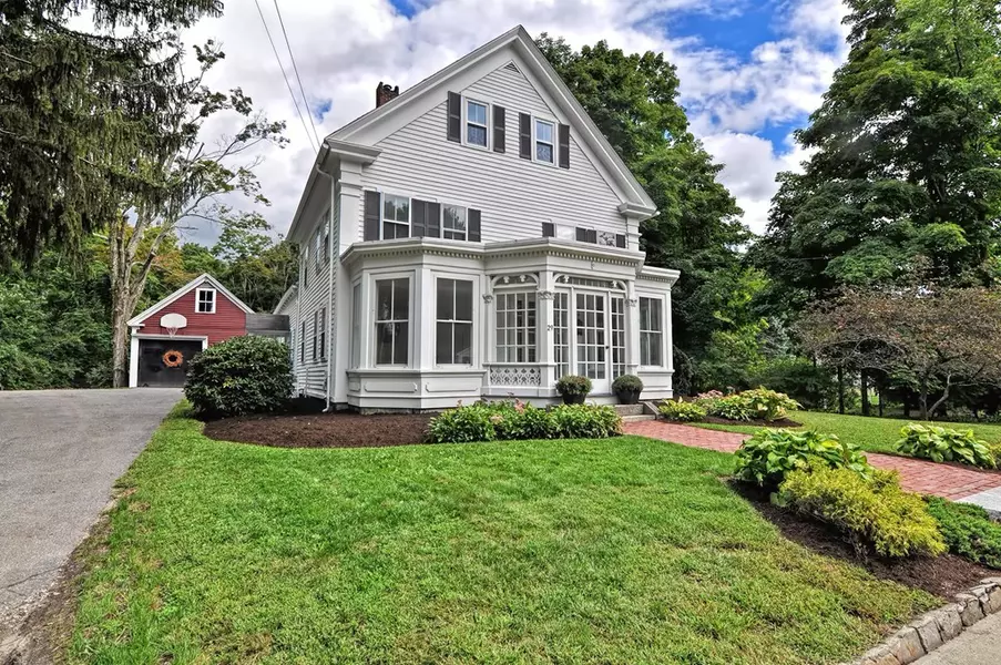 29 Concord Street, Holliston, MA 01746