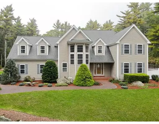 15 Higginson Lane, Rochester, MA 02770