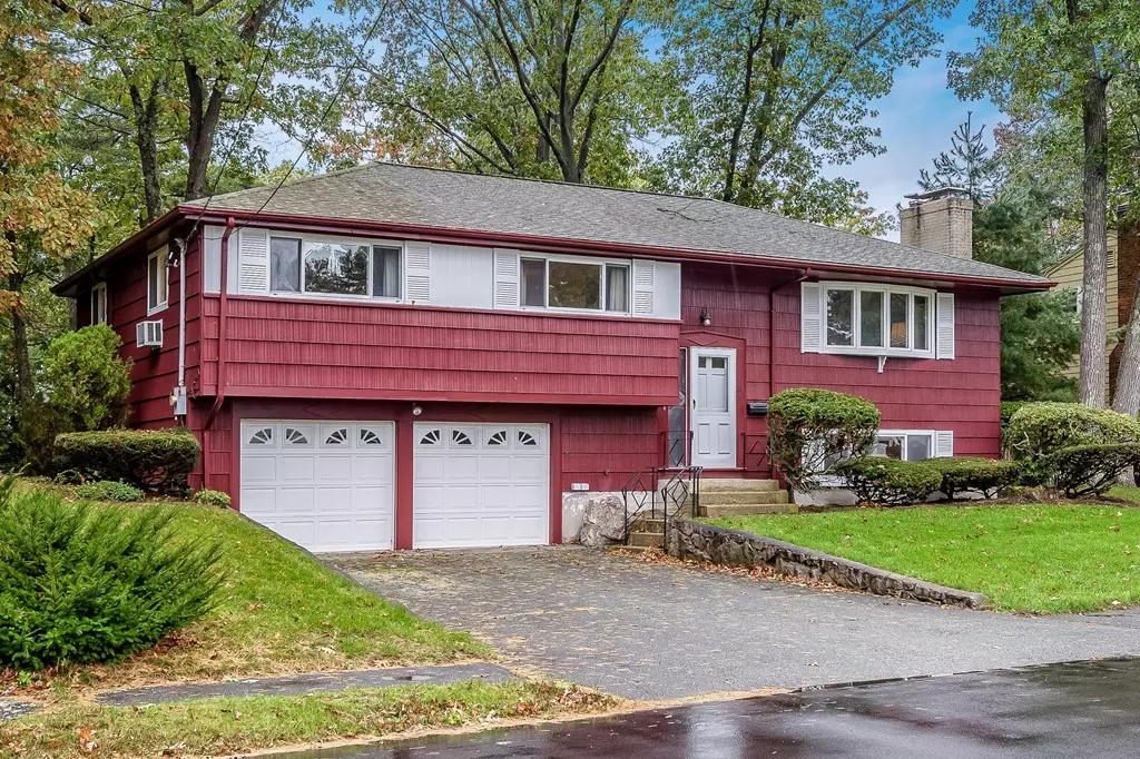 Needham, MA 02492,21 Petrini Cir