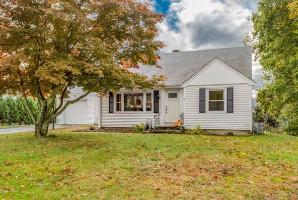 171 Old Post Rd, North Attleboro, MA 02760