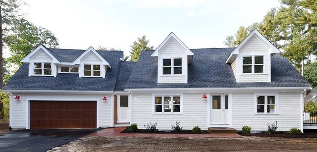 50 Mullins Ave, Duxbury, MA 02332