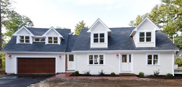 50 Mullins Ave, Duxbury, MA 02332