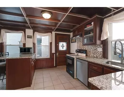 Milford, MA 01757,29 S Bow St