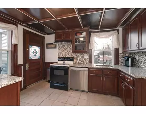 Milford, MA 01757,29 S Bow St